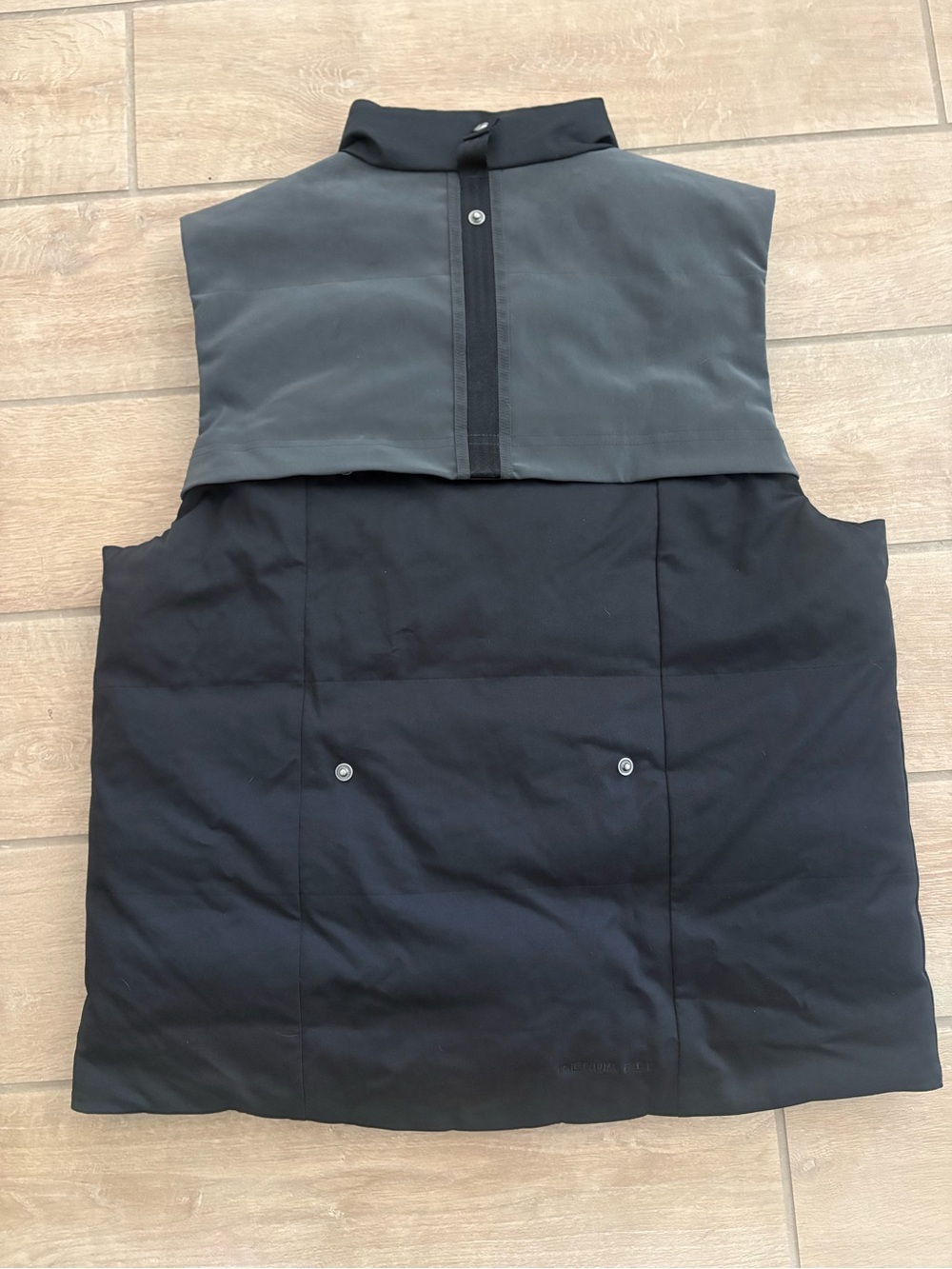 Nike women’s Black and Charcoal Quilted Vest